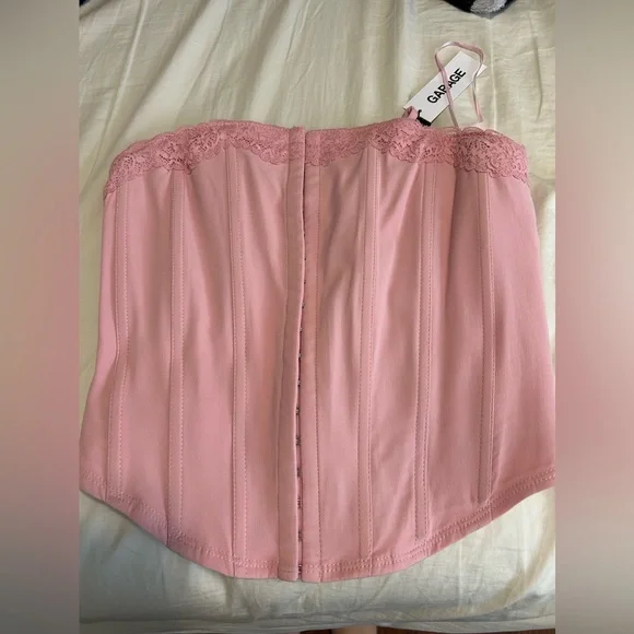 Garage Corset - Picture 1 of 3